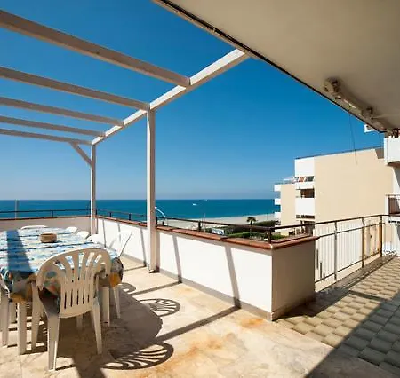 Apartment House Vesci Falerna
